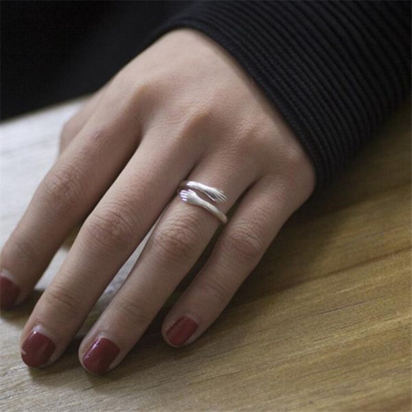 Adjustable Hugging Hands Ring in Alloy – Comfort, Style, and Meaning for All For Cheap